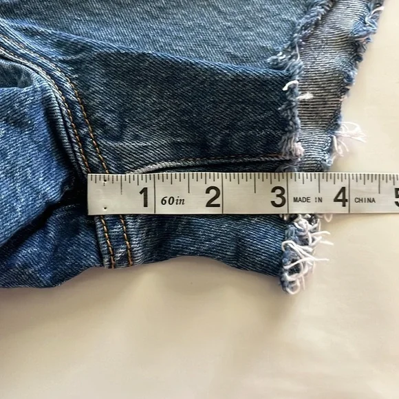 Levi’s Ribcage Shorts High Rise Size 31 - Picture 7 of 16